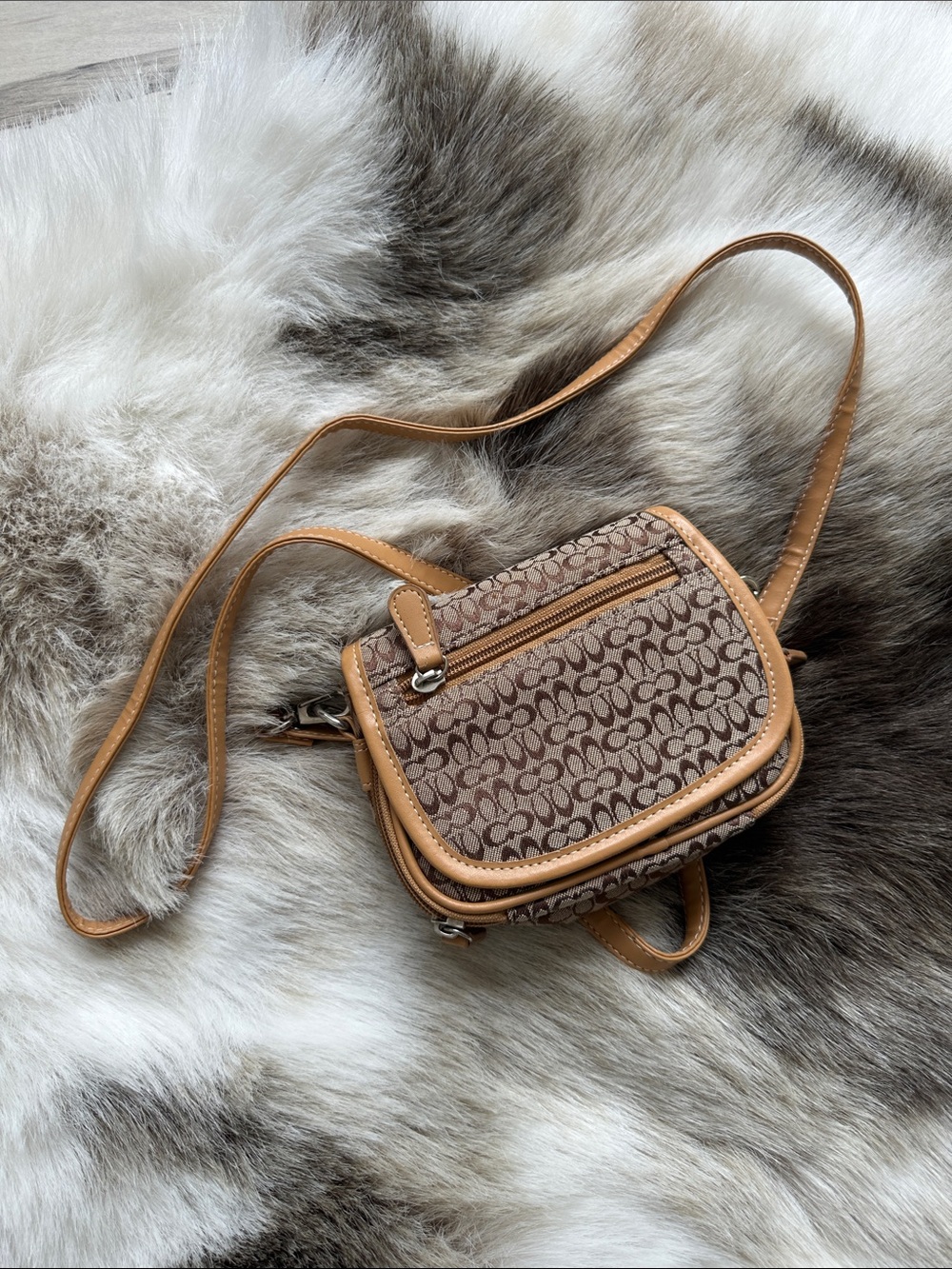 Vintage Coach crossbody